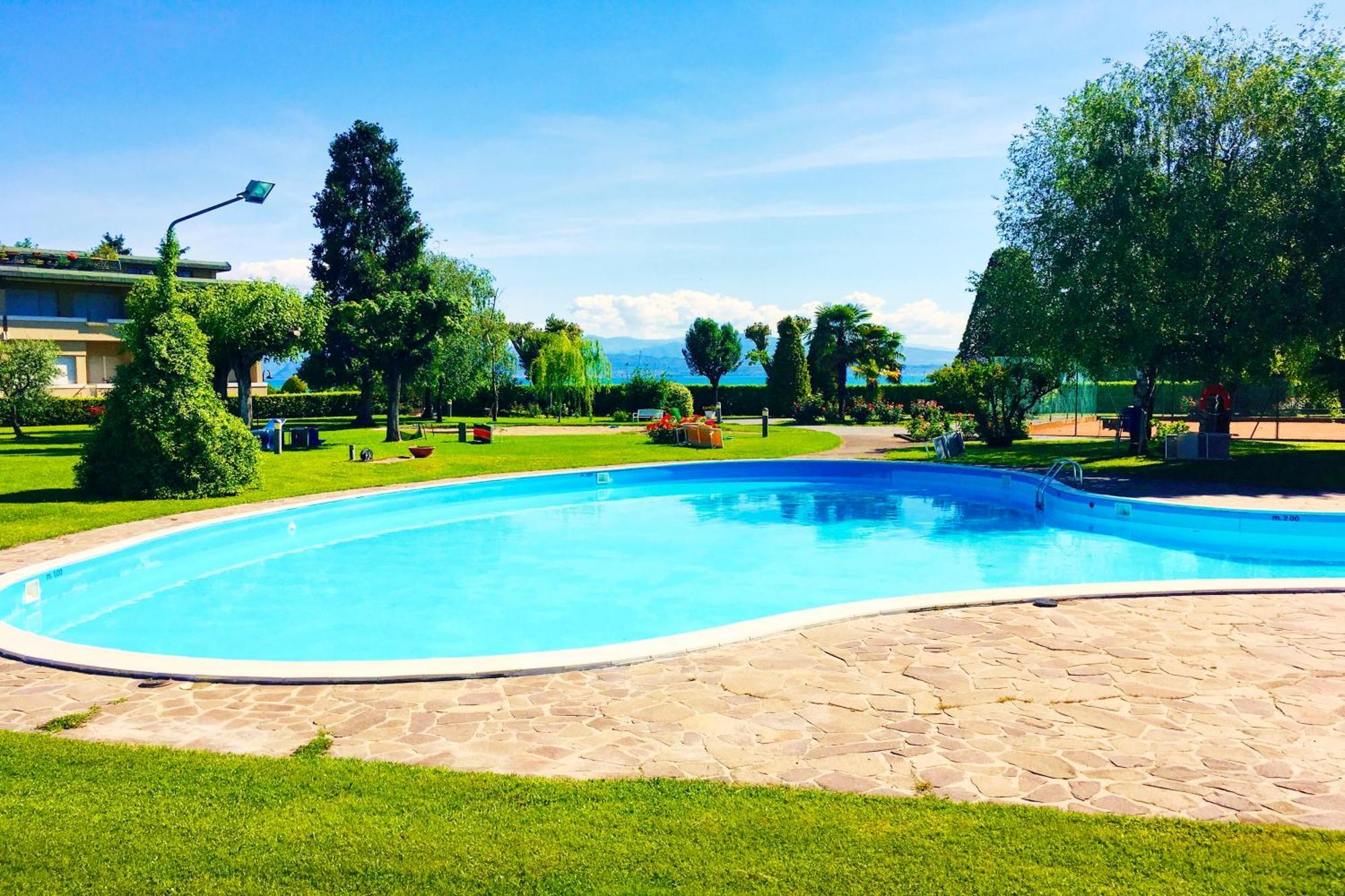The Riva Apartment Sirmione Dış mekan fotoğraf