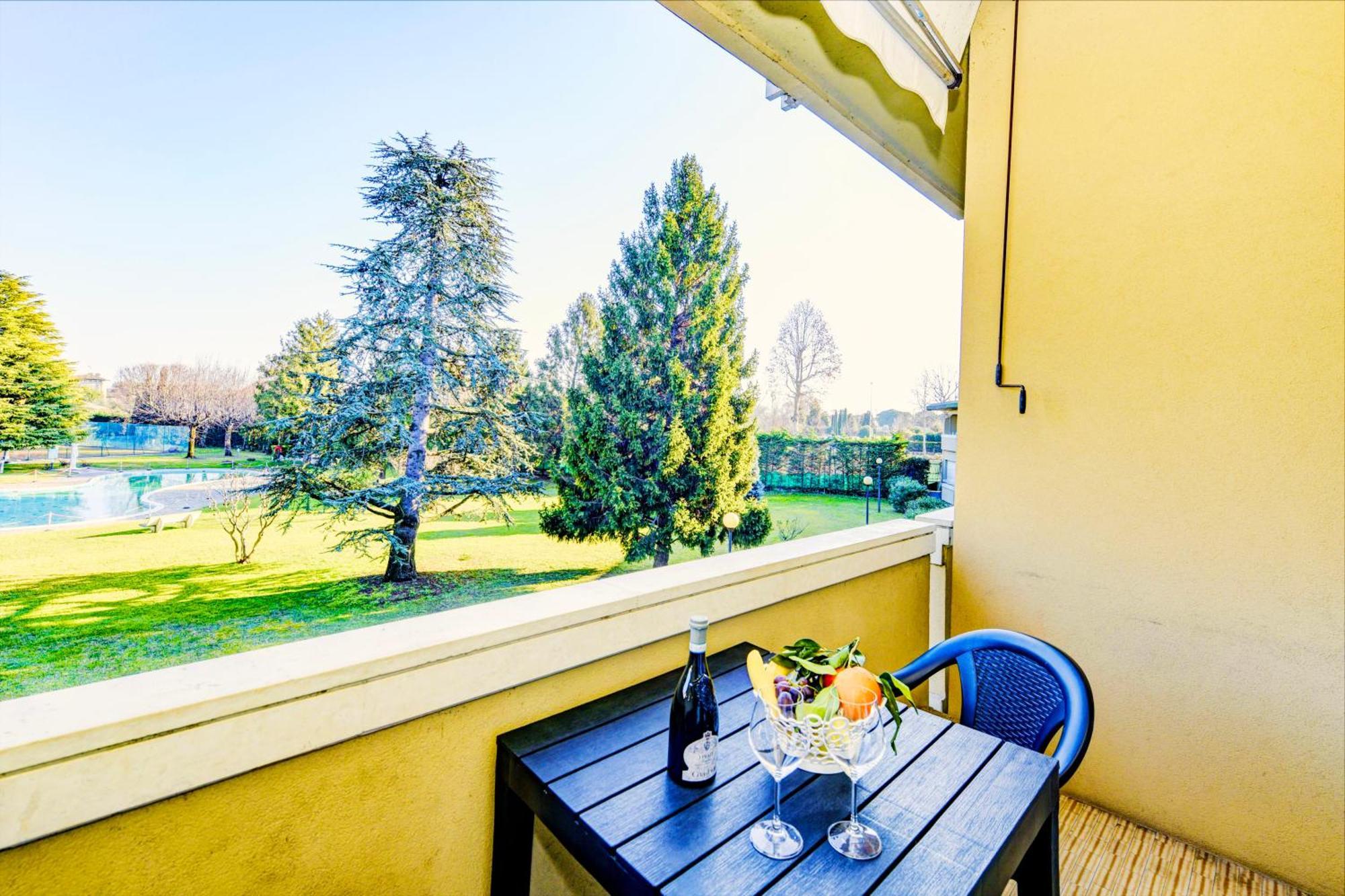 The Riva Apartment Sirmione Dış mekan fotoğraf