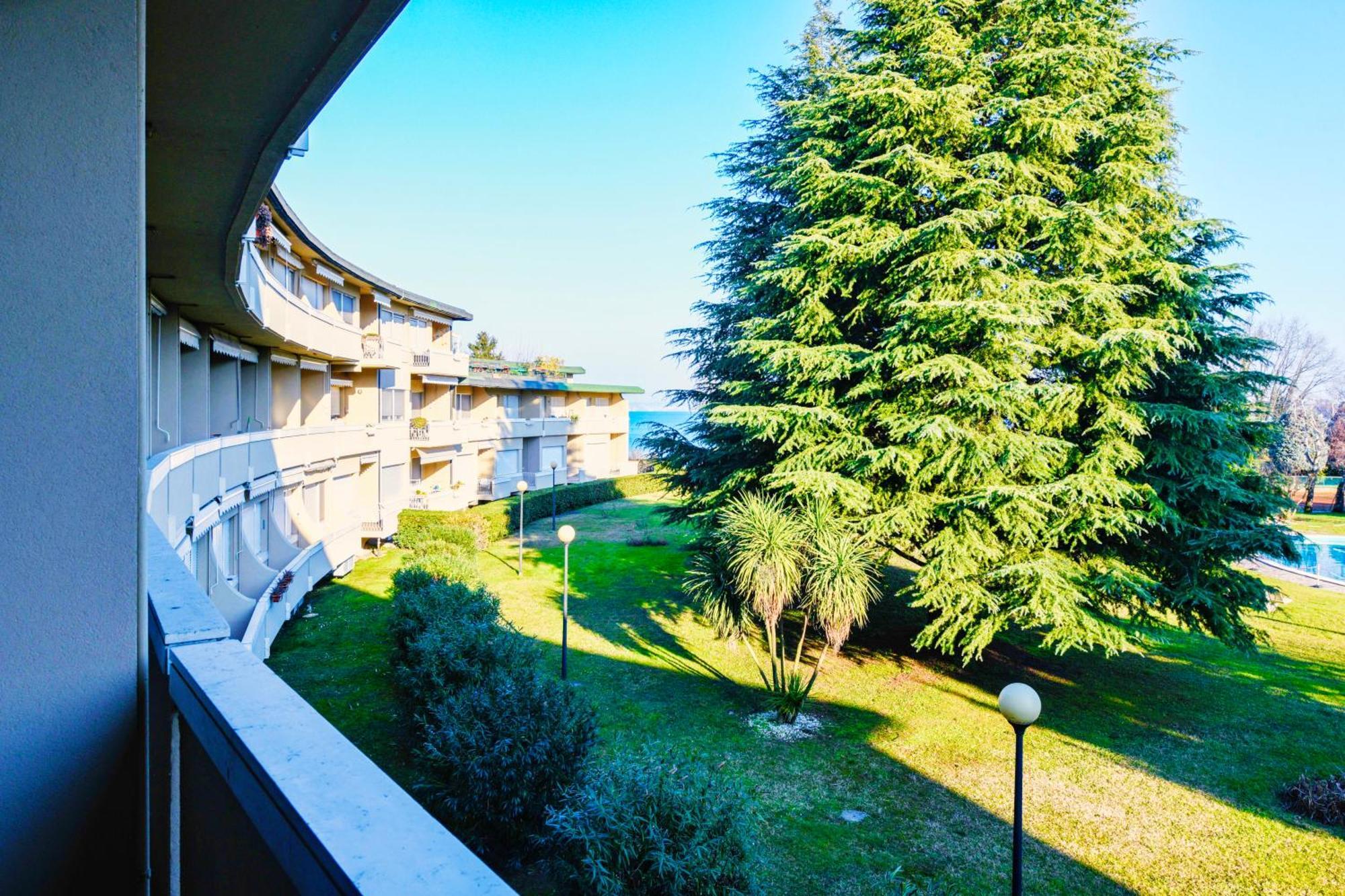 The Riva Apartment Sirmione Dış mekan fotoğraf