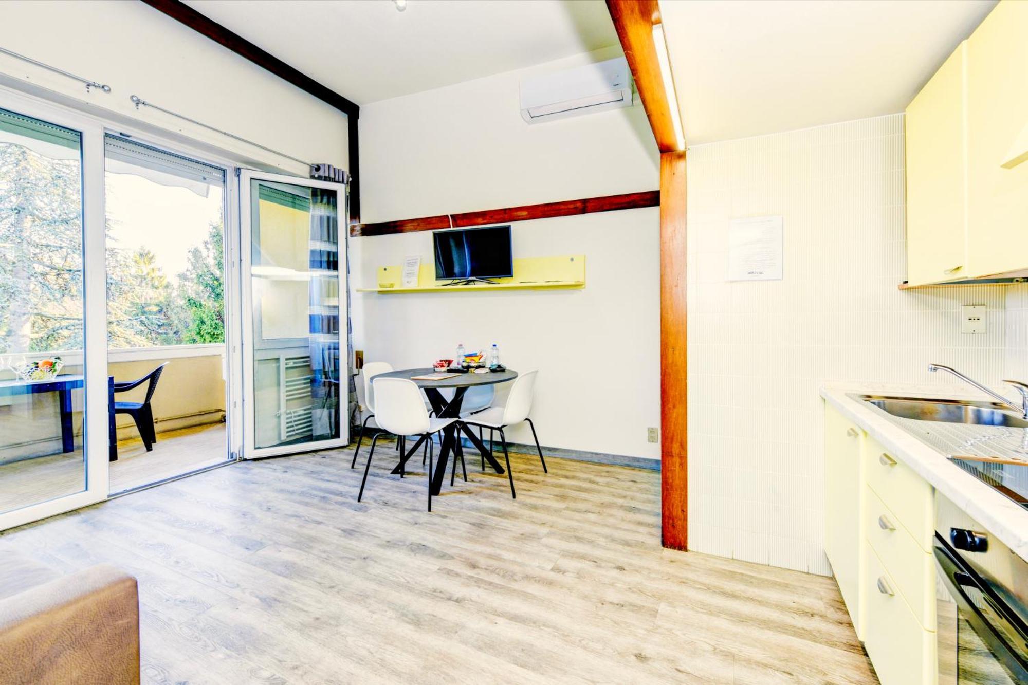 The Riva Apartment Sirmione Dış mekan fotoğraf